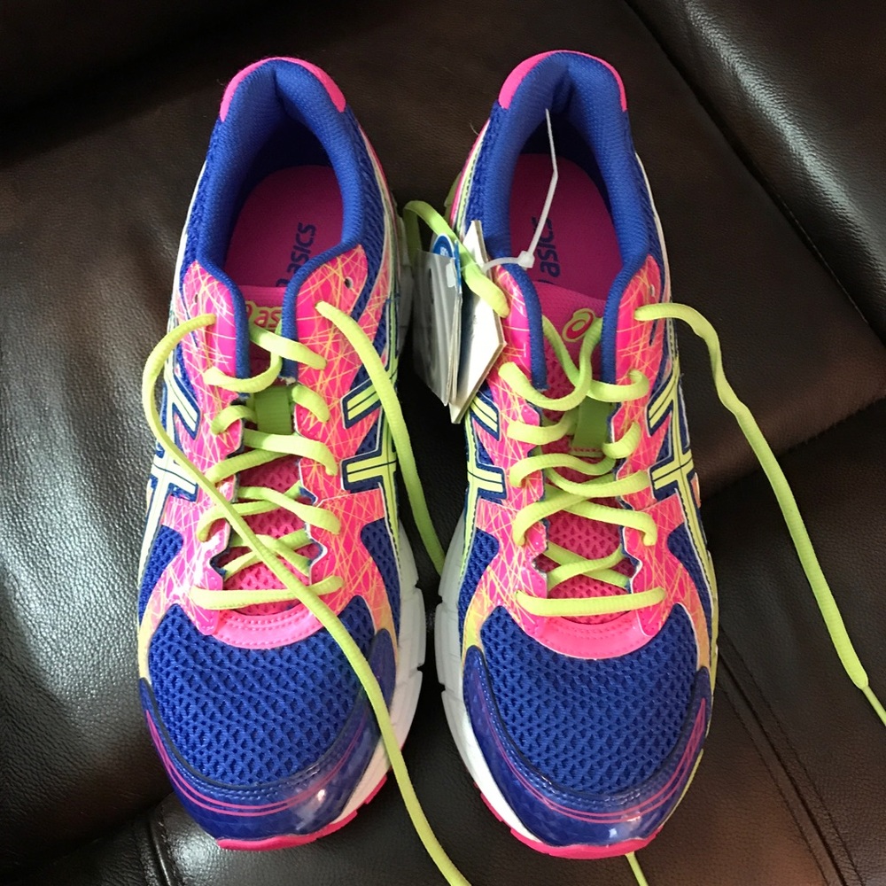 Asics Gel Excite 2 - Brand new with tags